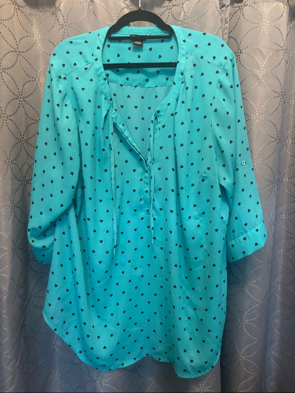 Womens Teal Heart-Print Split-Neck Blouse